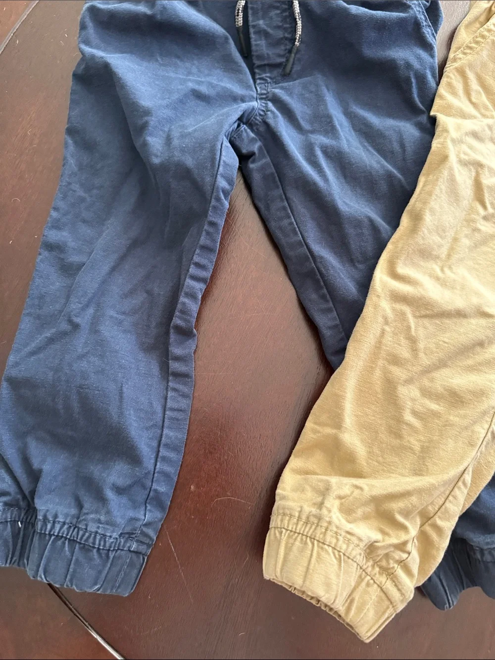 GAP Kids Jogger Pants in Navy & Khaki